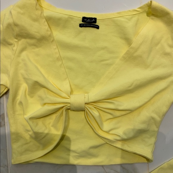 NWOT long sleeved crop shirt - Picture 2 of 4